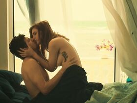 Мириам Леоне голая – Спрячь бабушку в холодильнике (2018)