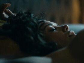 Кэрол Ровира голая – Обвиняемый s01e02-05 (2018) #10