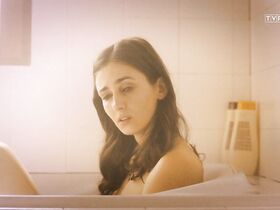 Кайя Уолден голая – Город сокровищ s01e06 (2017) #5