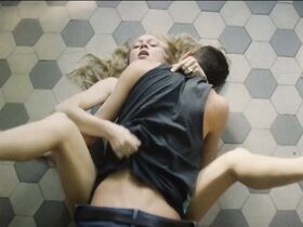 Бирте Геркен голая – Предыстория (2016) #3