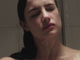 Камилль Клари секси – Parental Advisory (2018) #4