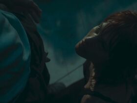 Лиз Солари голая – Оцепеневший: На краю конца (2018) #2