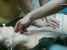 Луиз Бургуэн голая – Гиппократ s01e04, e07 (2018)