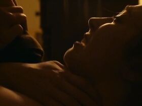 Сесилия Бертоцци голая – Банда Гросси (2018) #5