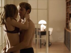 Альба Рибас голая – Свидания s02e01 (2015) #2