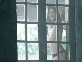 Клара Хуэт голая – Христ(Off) (2018) #4