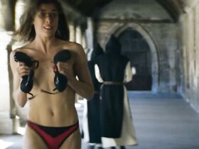 Клара Хуэт голая – Христ(Off) (2018) #7