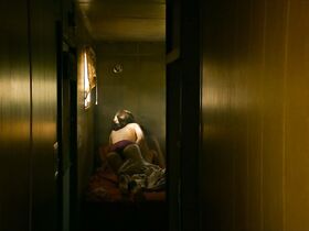 Джастин Котсонас секси – Расскажи мне сказку s01e06 (2018) #5