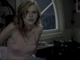 Белла Торн секси – Амитивилль: Террор (2017) #2