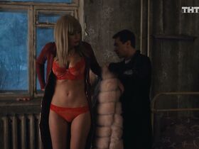 Яна Кошкина секси – Домашний арест s01e01-012 (2018) #11