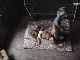 Яна Кошкина секси – Домашний арест s01e01-012 (2018) #13