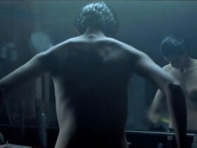 Макарена Гомес голая – Против тела (2005) #3