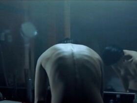 Макарена Гомес голая – Против тела (2005) #4