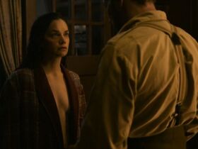 Рут Уилсон секси – Миссис Уилсон s01e01 (2018) #4