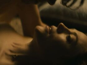 Элла Скотт Линч голая – Сутенёр (2018) #12