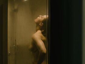 Элла Скотт Линч голая – Сутенёр (2018) #2