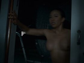 Джет Трантер голая – Прибрежная зона s01e01 (2018)