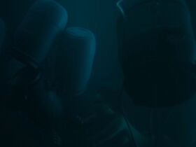 Джет Трантер голая – Прибрежная зона s01e01 (2018) #2