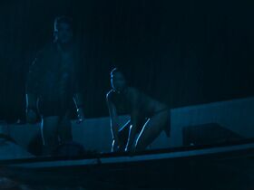 Джет Трантер голая – Прибрежная зона s01e01 (2018) #4