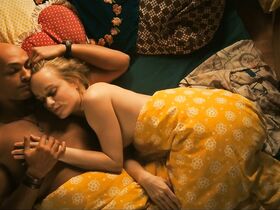 Фридерике Кемптер голая – Сафари (2018) #2