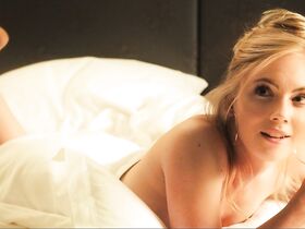 Элиза Шлотт голая – Сафари (2018) #2