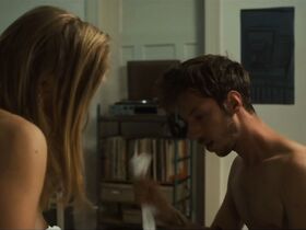 Элиза Шлотт голая – Сафари (2018) #6