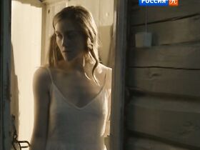 Полина Ауг секси – Мира (2018) #3