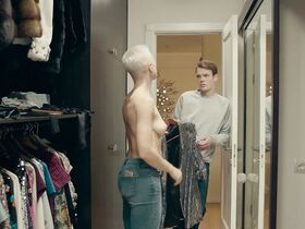 Дарья Мороз голая – Содержанки s01e01 (2019)