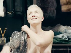 Дарья Мороз голая – Содержанки s01e01 (2019) #10