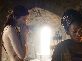 Шарлотта Хоуп голая – Испанская принцесса s01e01 (2019) #7