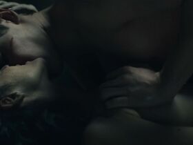 Мария Габриела де Фария секси – Академия смерти s01e06 (2019) #7