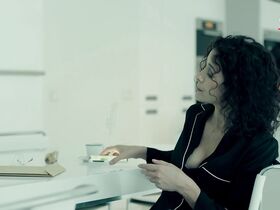 Ольга Сутулова голая – Содержанки s01e01 (2019) #8