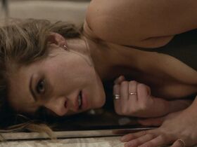 Перри Мэттфелд секси – Навстречу тьме s01e01 (2019) #8