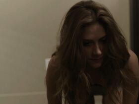 Перри Мэттфелд секси – Навстречу тьме s01e01 (2019) #9