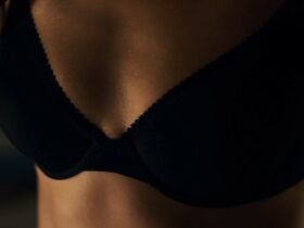 Джина Родригес секси – Miss Bala (2019) #3