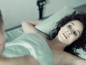 Ольга Сутулова голая – Содержанки s01e02 (2019) #3