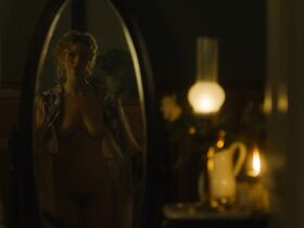 Джоэнна Вандерхам голая – Воин s01e01 (2019)