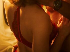 Лорен Кохэн секси – Виски Кавалер s01e01 (2019) #2