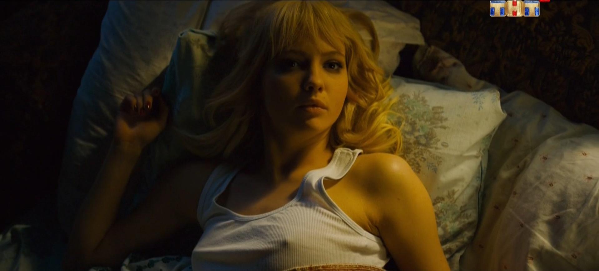 Трассадағы секс Дженнет МакКурди порно онлайн