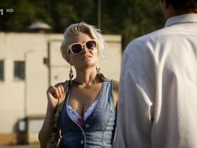 Эрика Старкова секси – MOST! s01e02 (2019) #3