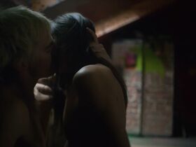 Лена Лапре голая – Осмосис s01e02-08 (2019) #9