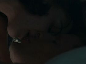 Эмма Эпплтон голая – Предатели s01e01 (2019) #6