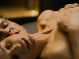 Катрин Де Кандоул голая – МатьОтецСын s01e01 (2019) #6