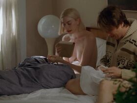 Мадлен Уайз голая – По друзьям s03e03 (2019) #3