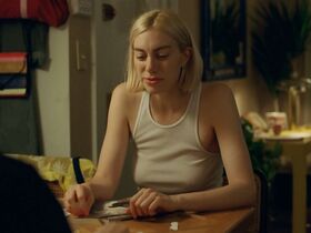 Мадлен Уайз голая – По друзьям s03e03 (2019) #7