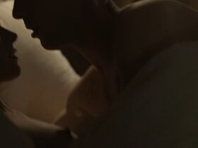 Эмма Эпплтон голая – Предатели s01e03 (2019) #3