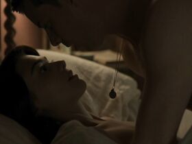 Эмма Эпплтон голая – Предатели s01e03 (2019) #5