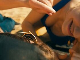 Ноэми Шмидт секси – Париж – это мы (2019) #3