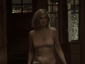 Элена Ногерра секси – Всё не так, как кажется s01e02 (2019)