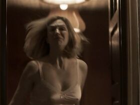 Элена Ногерра секси – Всё не так, как кажется s01e02 (2019) #5